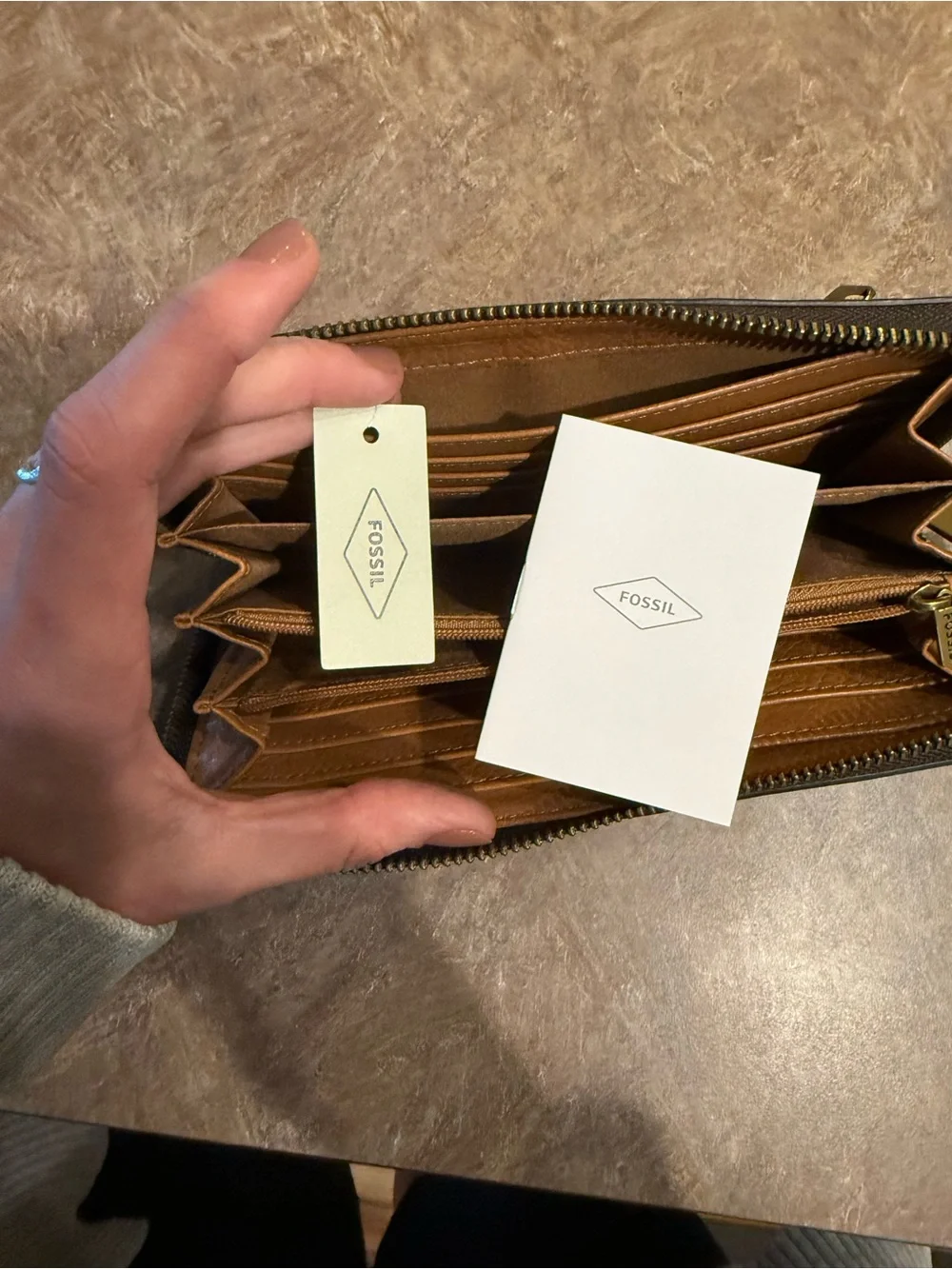 FOSSIL Brown Leather Wrist Wallet